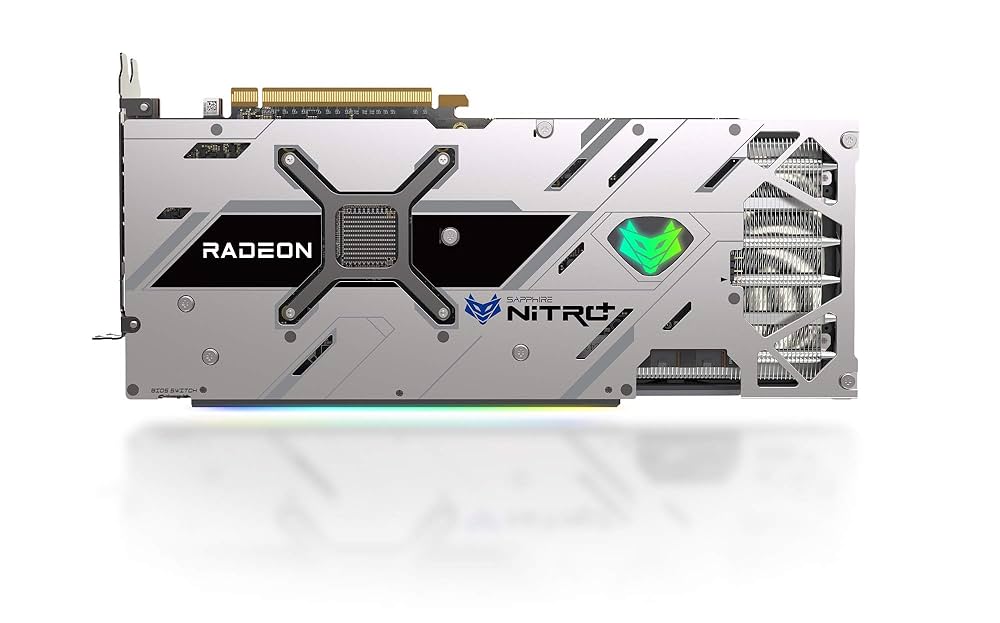 グラボ　AMD Radeon RX6800XT NITRO＋ SAPPHIRE NITRO+ Radeon RX 6800 XT」をレビュー。白銀にLED
